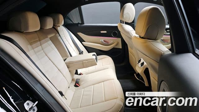 Mercedes-Benz E-класс W213 AMG Line, 2023 12