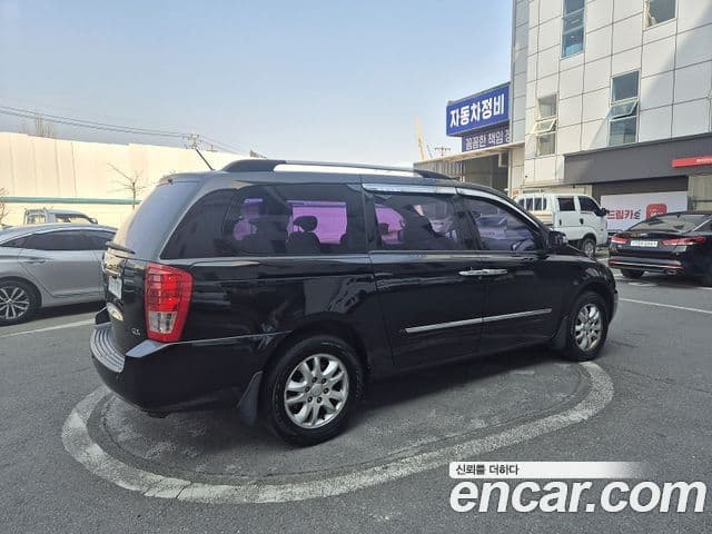 Kia Carnival R R Special, 2011 4