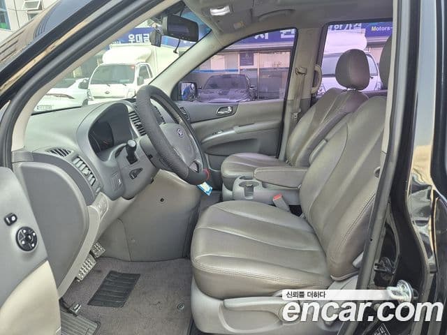 Kia Carnival R R Special, 2011 10