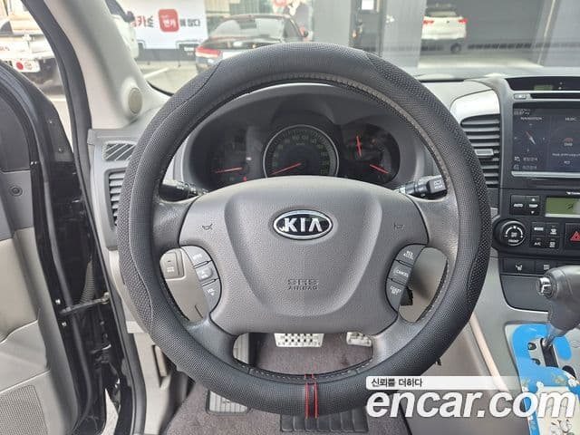 Kia Carnival R R Special, 2011 12
