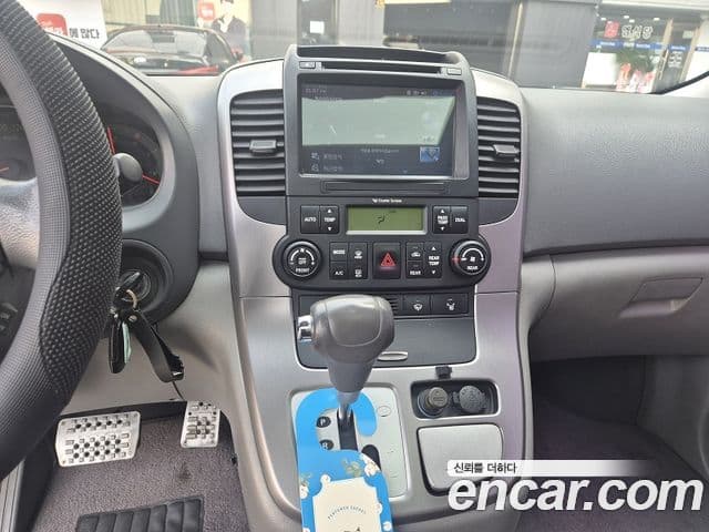 Kia Carnival R R Special, 2011 15