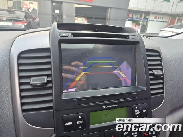 Kia Carnival R R Special, 2011 17