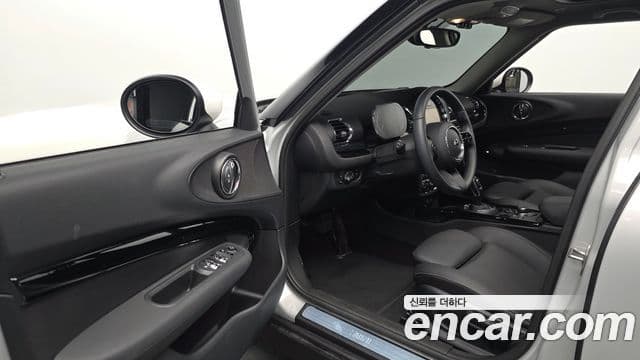 Mini Cooper 클럽맨 2세대, 2023 11