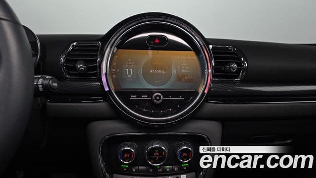 Mini Cooper 클럽맨 2세대, 2023 14