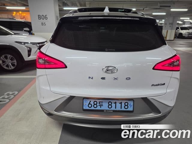 Hyundai NEXO Premium, 2023 3