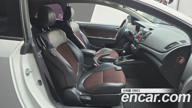 Kia Forte купе Prestige, 2012 10