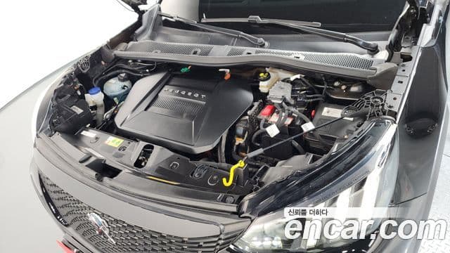 Peugeot e-2008 2세대 EV GT, 2021 6