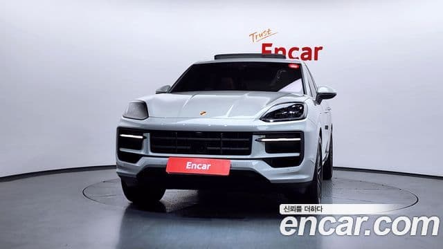 Porsche Cayenne (PO536), 2025 3