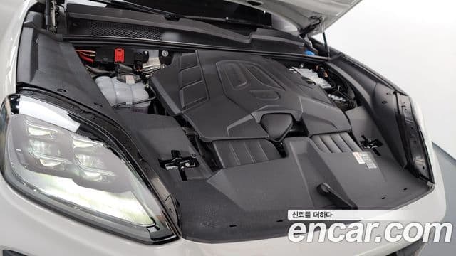 Porsche Cayenne (PO536), 2025 6