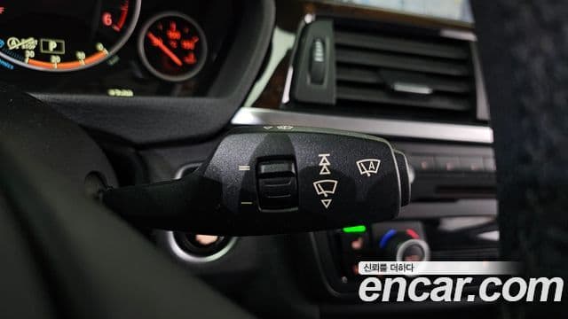 BMW 3시리즈 (F30), 2015 18