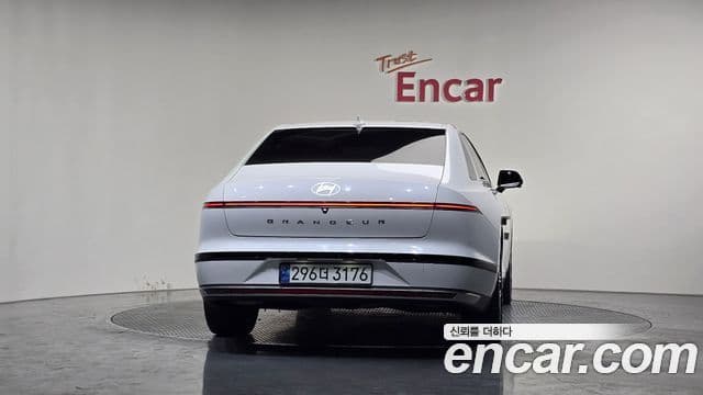 Hyundai Grandeur гибрид (GN7) Exclusive, 2023 4