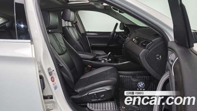 BMW X4 (F26), 2016 11