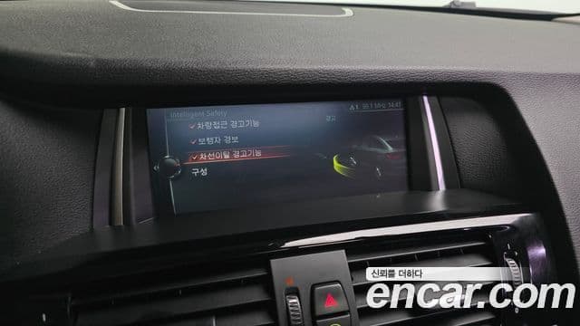 BMW X4 (F26), 2016 16