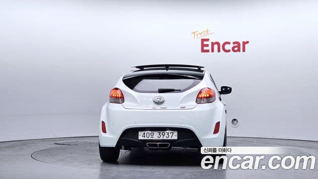 Hyundai Veloster Unique, 2012 4