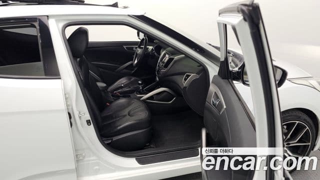 Hyundai Veloster Unique, 2012 11