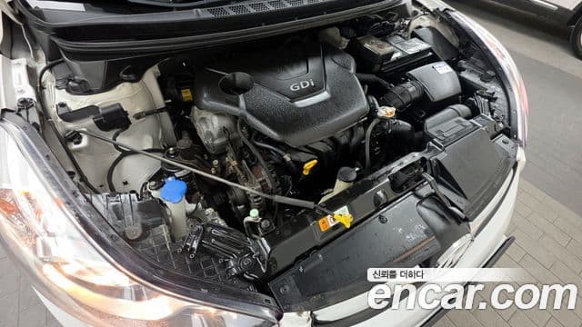 Hyundai Avante MD M16 GDI Smart, 2013 6