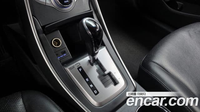 Hyundai Avante MD M16 GDI Smart, 2013 9