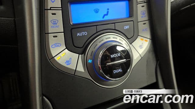 Hyundai Avante MD M16 GDI Smart, 2013 16