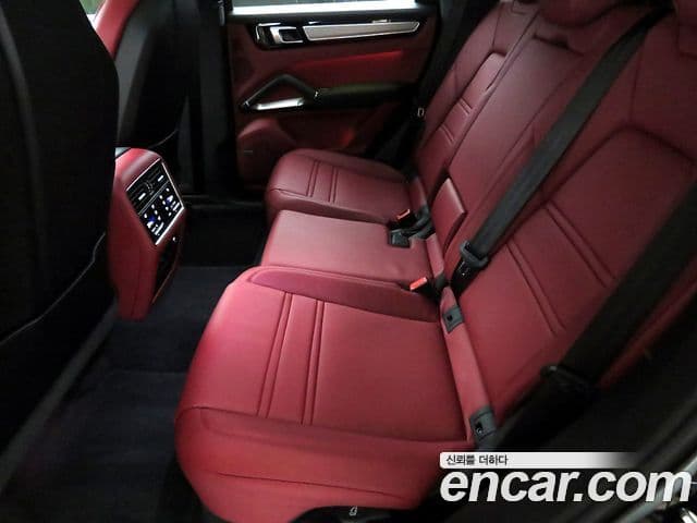 Porsche Cayenne (PO536) 4.0 турбо купе, 2022 6
