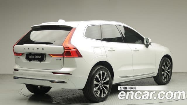 Volvo XC60 2세대 B5 Ultra Bright, 2025 4