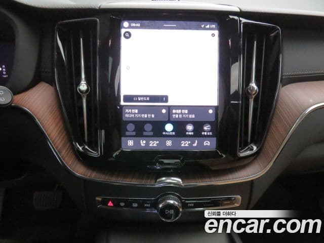 Volvo XC60 2세대 B5 Ultra Bright, 2025 18