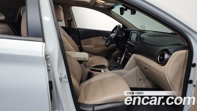 Hyundai Kona Modern Art, 2018 12