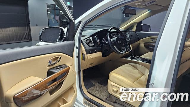 Kia All New Carnival President, 2016 11