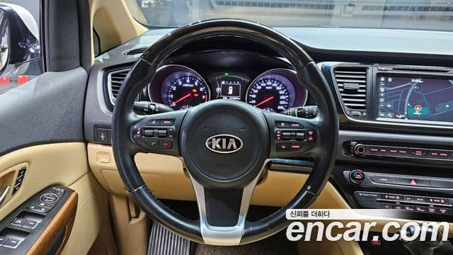 Kia All New Carnival President, 2016 13