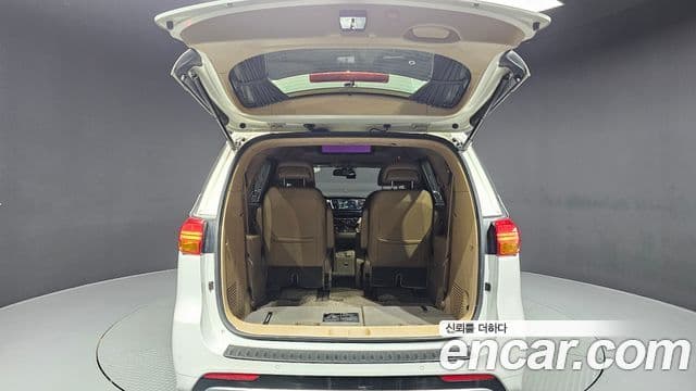 Kia All New Carnival President, 2016 20