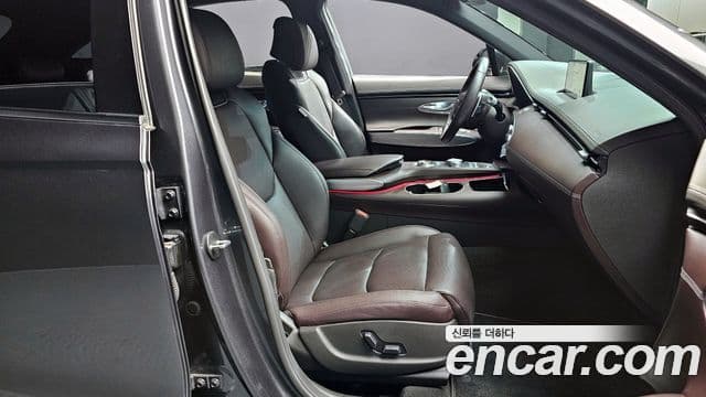 Genesis GV70, 2021 10