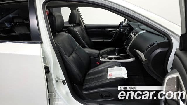 Nissan 알티마 L33, 2015 10