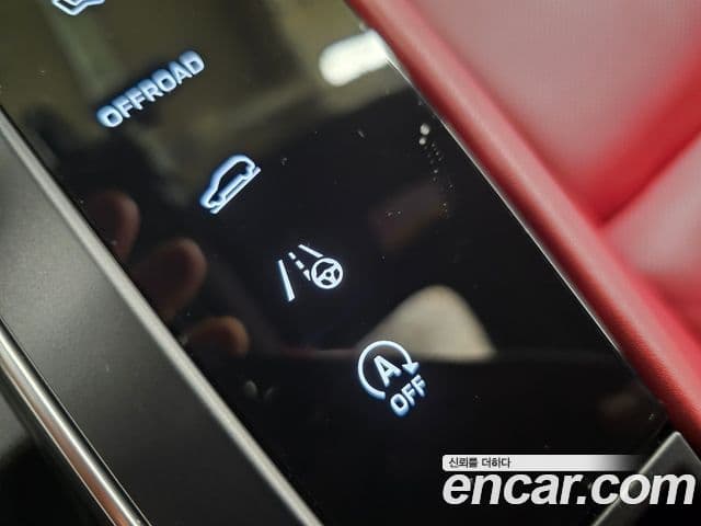 Porsche Macan 95B, 2024 15