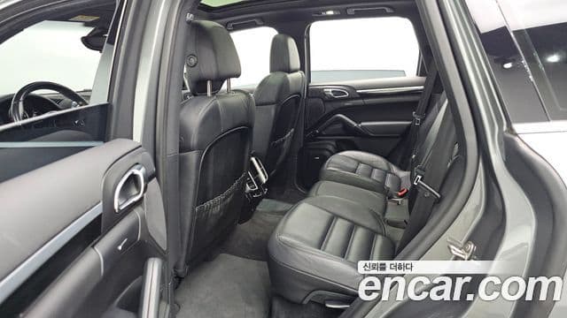 Porsche New Cayenne 958, 2016 13