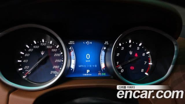 Maserati 기블리 3세대, 2015 8