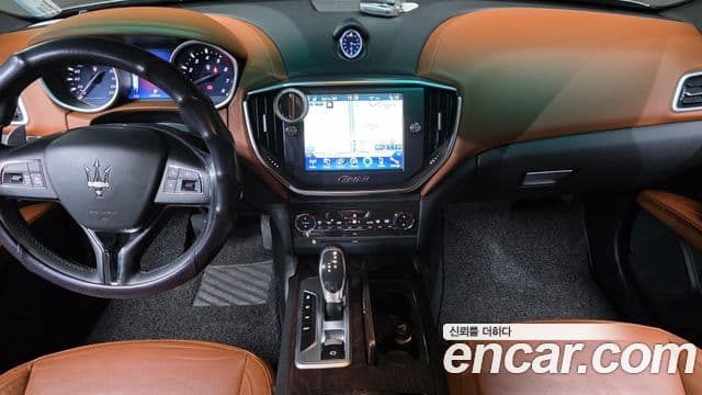 Maserati 기블리 3세대, 2015 15