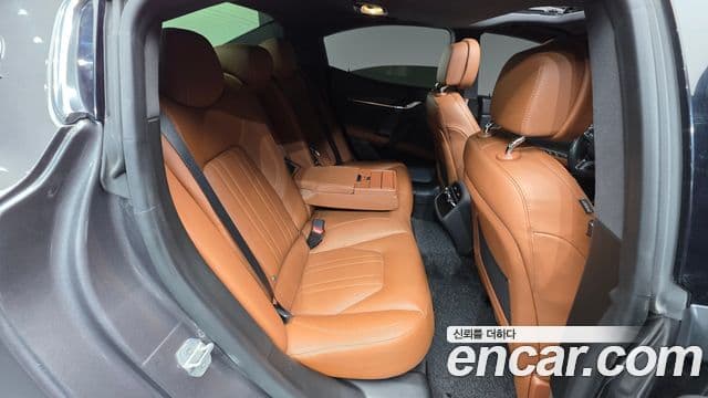 Maserati 기블리 3세대, 2015 19