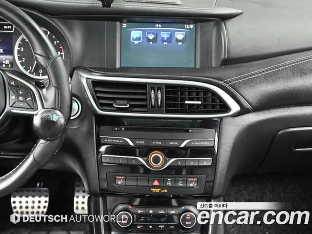 Infiniti Q30 Exclusive, 2017 14