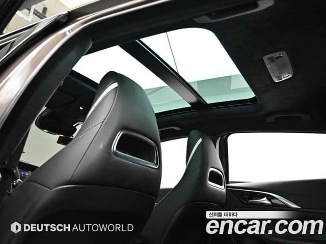 Infiniti Q30 Exclusive, 2017 18