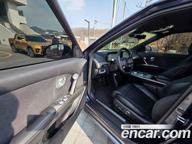 Genesis GV60 Standard, 2022 12