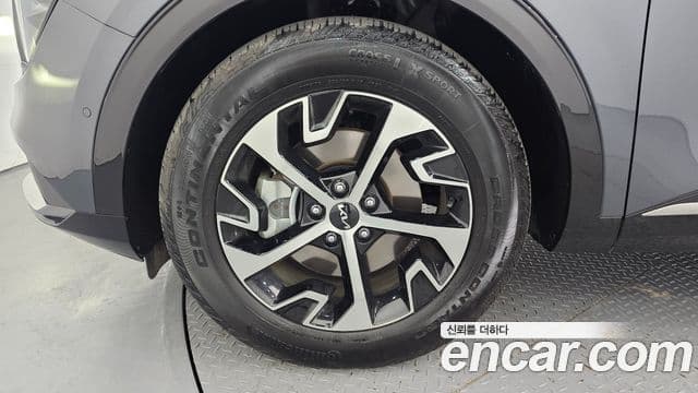 Kia Sportage 5세대 гибрид Signature 2WD, 2024 все фото