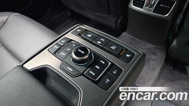 Hyundai Genesis DH Premium, 2016 18