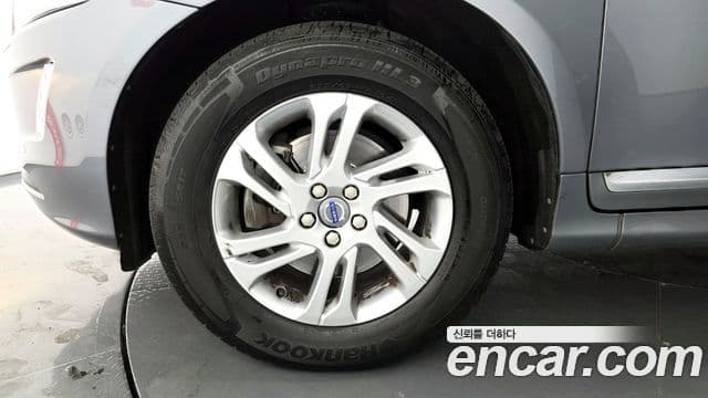 Volvo XC60 1세대, 2017 все фото