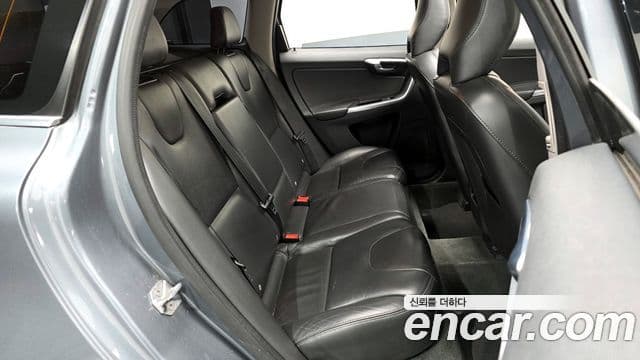 Volvo XC60 1세대, 2017 12