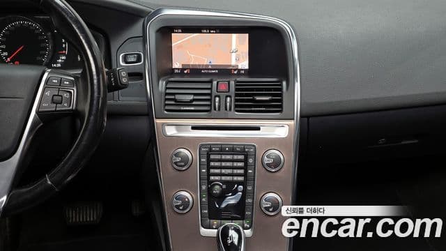 Volvo XC60 1세대, 2017 14