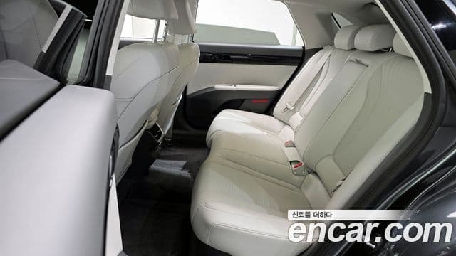 Hyundai Grandeur гибрид (GN7) Premium, 2023 12
