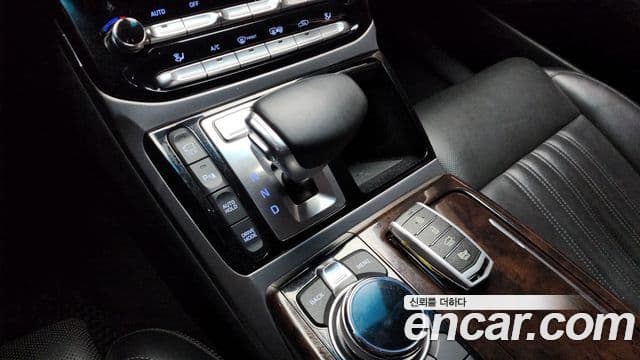 Genesis EQ900 Premium Luxury, 2016 9