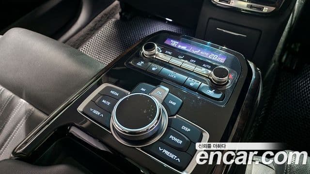 Genesis EQ900 Premium Luxury, 2016 18