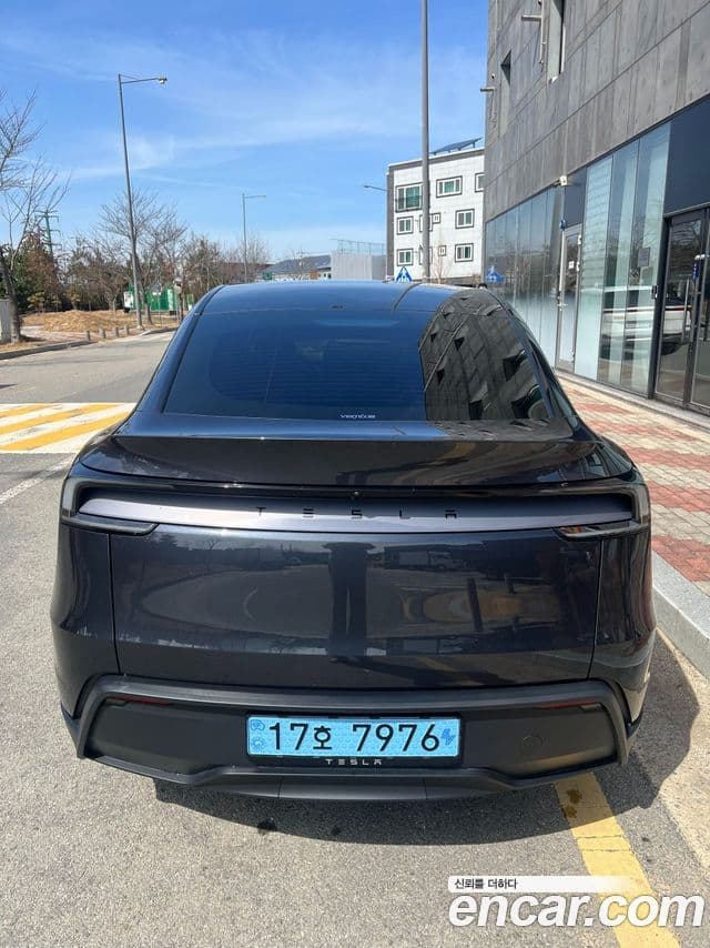 Tesla модель Y, 2026 4