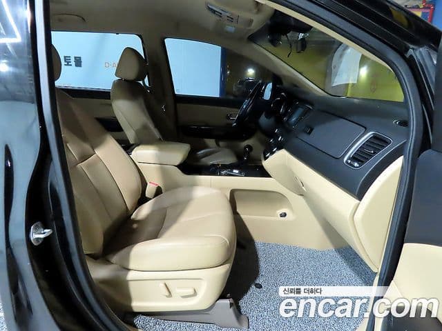 Kia All New Carnival Noblesse, 2016 7
