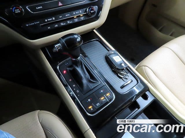 Kia All New Carnival Noblesse, 2016 12